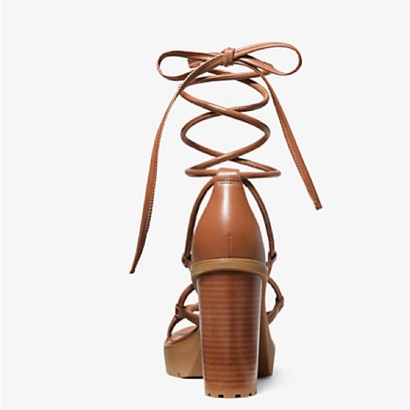 NWOB MICHEAL Micheal Kors Vero Leather Platform
Sandal in Luggage Sz 10. - Picture 3 of 12